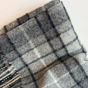 Johnstons of Elgin Lambswool Fringed Scarf